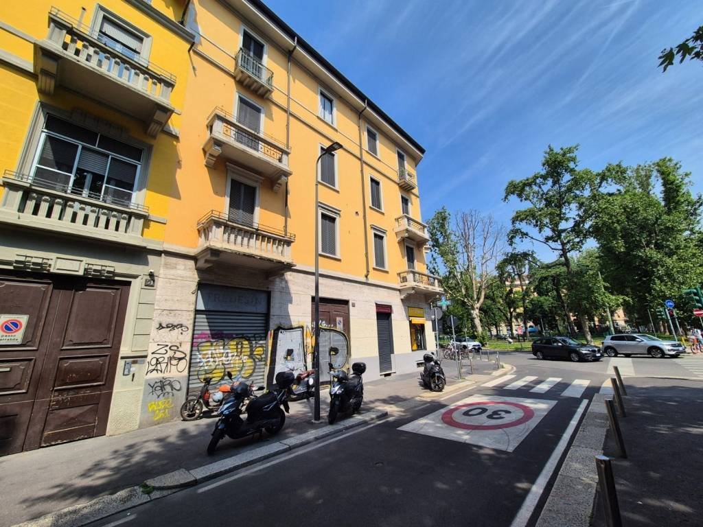 Locale commerciale in Affitto in zona Susa